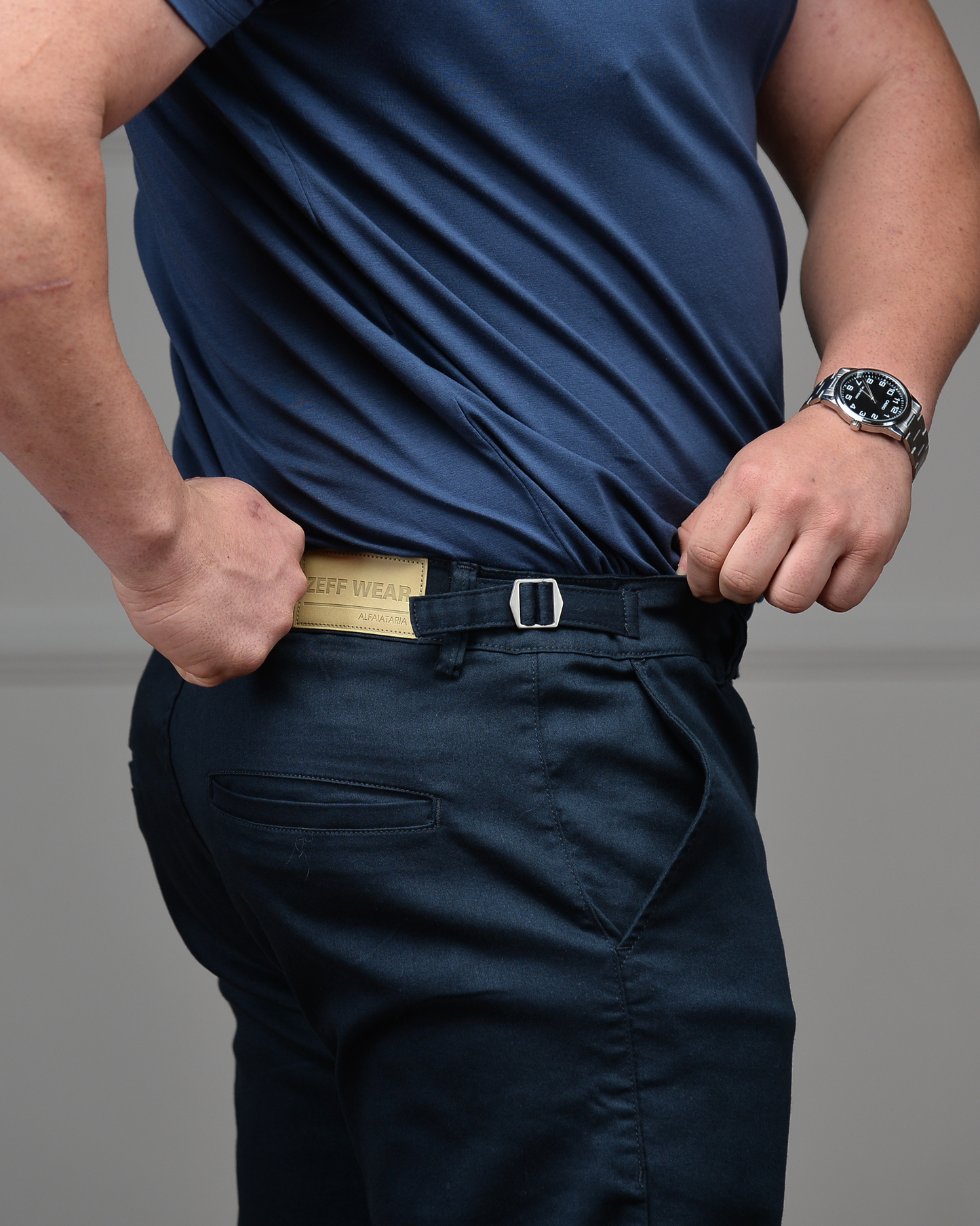 Calça Alfaiataria Premium com Ajuste Lateral - Azul Marinho