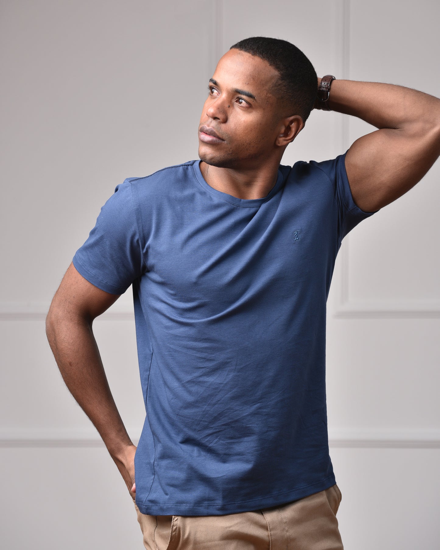 Kit com 2 Camisetas de Algodão Egípcio