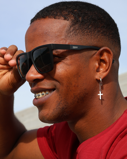 Solaris Polis - Preto